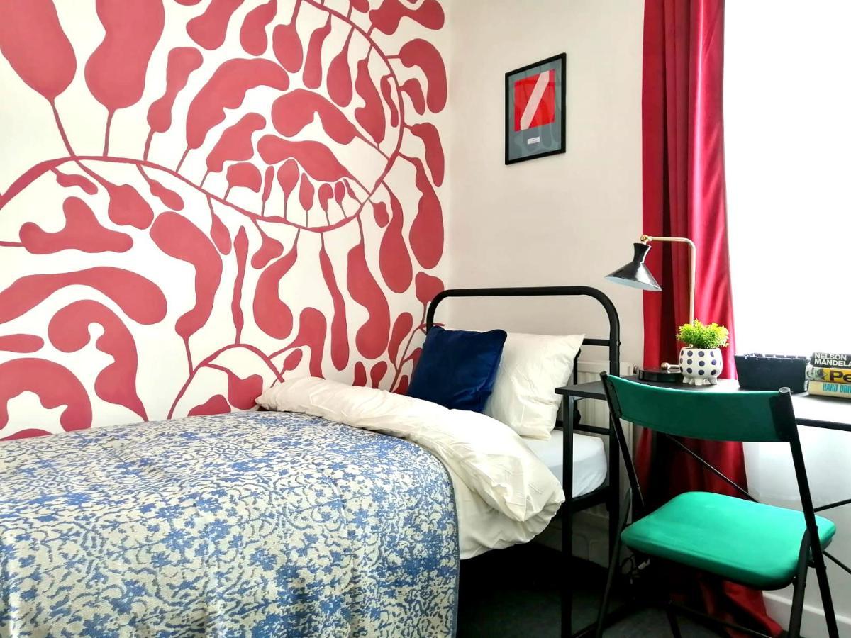 Granville 5Br Townhouse - Ideal For Groups, Families Or Contractors By Suitely Cheltenham Kültér fotó