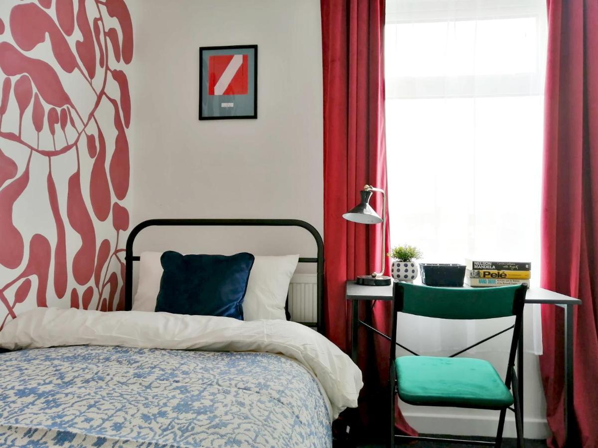 Granville 5Br Townhouse - Ideal For Groups, Families Or Contractors By Suitely Cheltenham Kültér fotó
