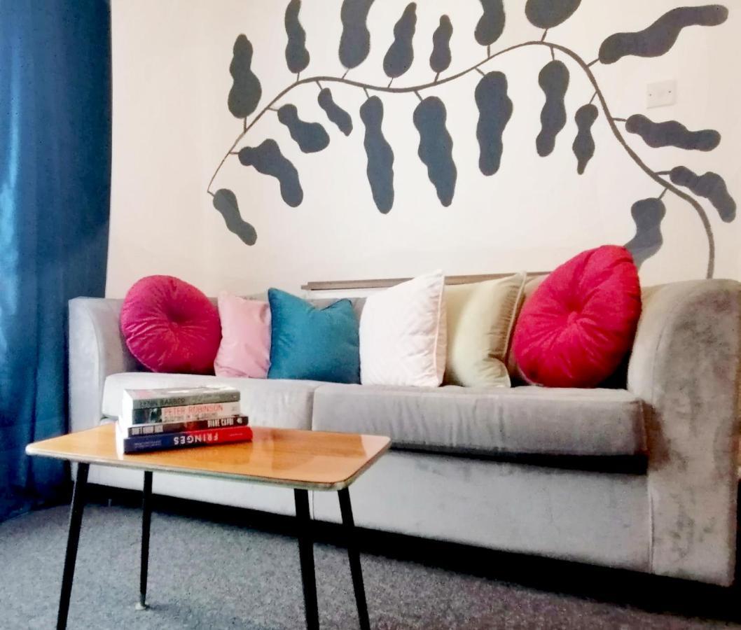 Granville 5Br Townhouse - Ideal For Groups, Families Or Contractors By Suitely Cheltenham Kültér fotó