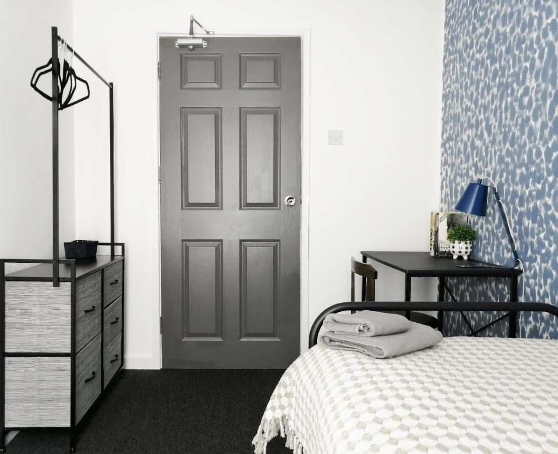 Granville 5Br Townhouse - Ideal For Groups, Families Or Contractors By Suitely Cheltenham Kültér fotó