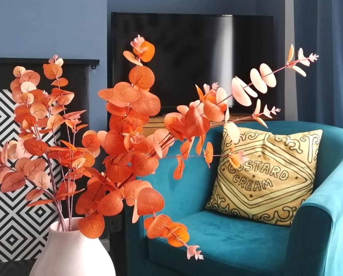 Granville 5Br Townhouse - Ideal For Groups, Families Or Contractors By Suitely Cheltenham Kültér fotó